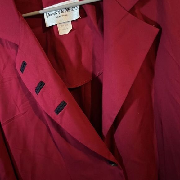 Vintage Danny and Nicole Blazer - Picture 5 of 10